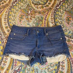 AE SHORTS SIZE 8